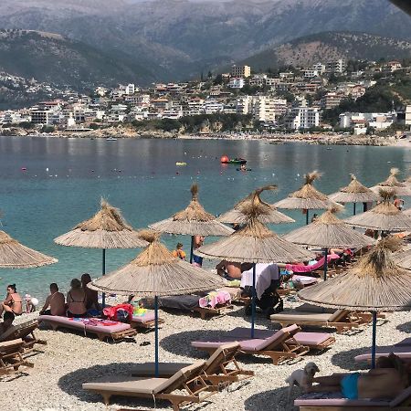 Emily'S Hotel Himare Bagian luar foto